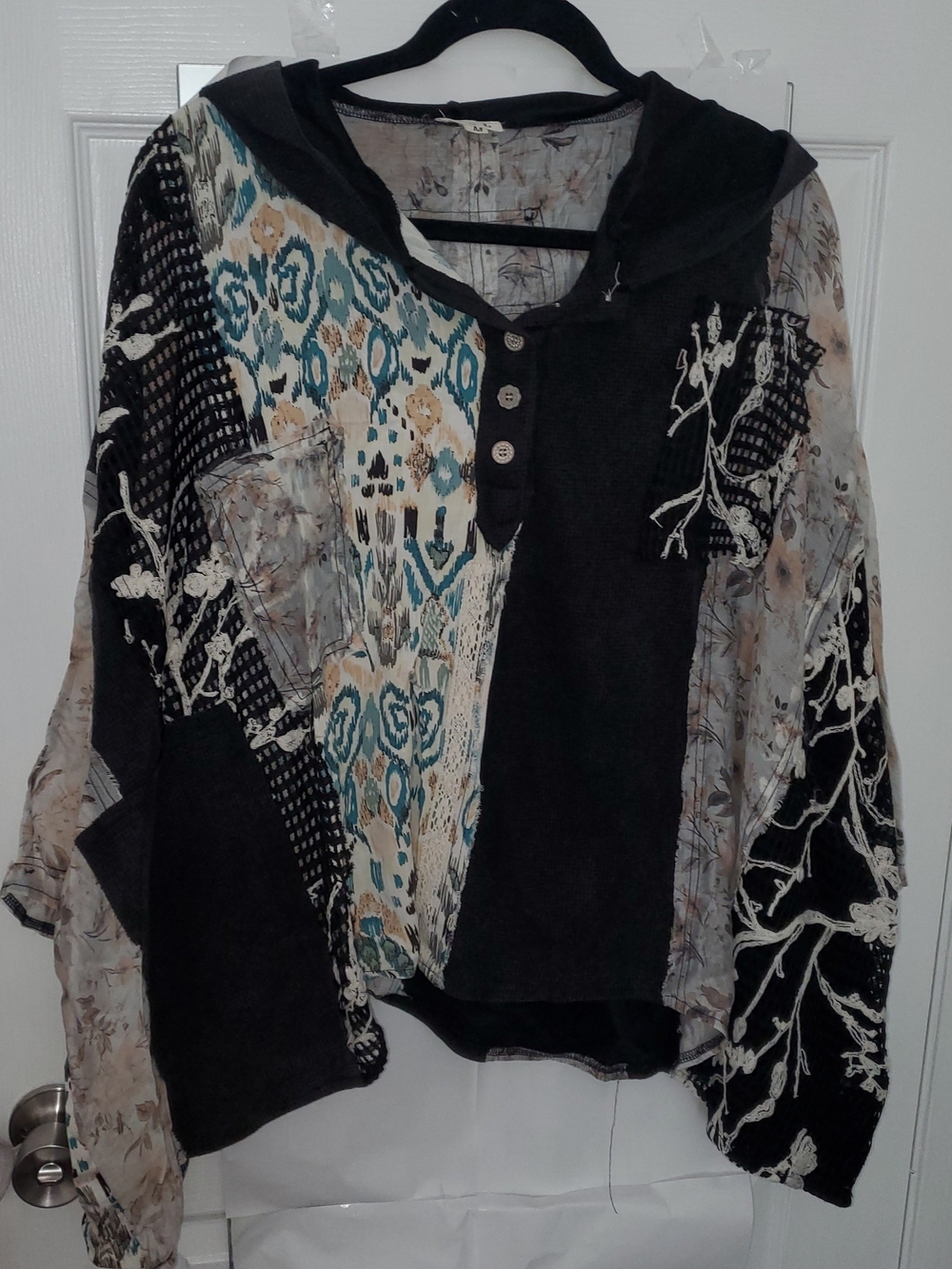 POL Boho Patchwork Hooded Women's Top - Black & Teal Floral Print
